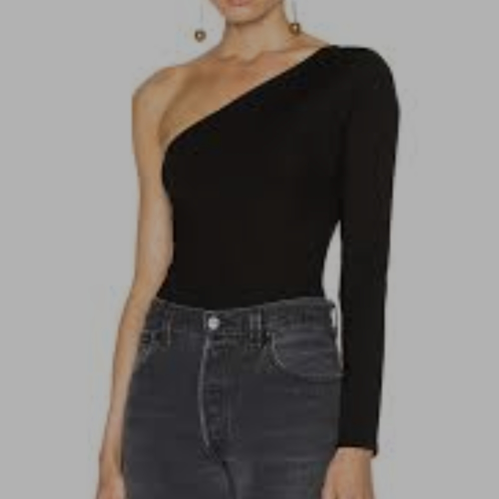 LAP one shoulder black bodysuit